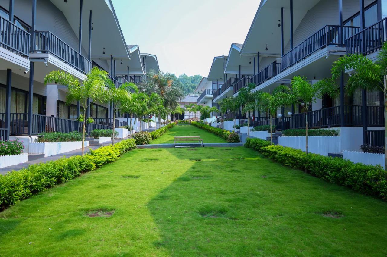 Oralia Resort Ashvem Beach Exterior foto